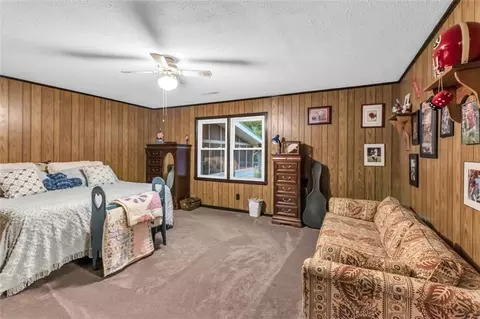 Bedroom - 190 Roberts Way, Cornelia, GA 30531 photo 7 of 8