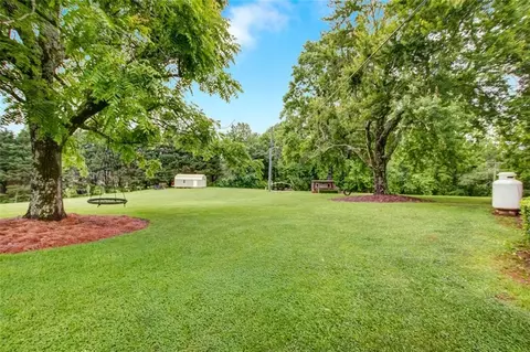 Exterior - 190 Roberts Way, Cornelia, GA 30531 photo 12 of 17