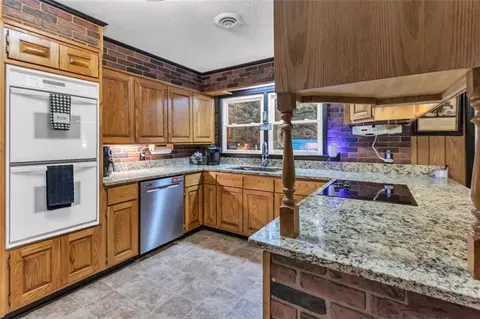 Kitchen - 190 Roberts Way, Cornelia, GA 30531 photo 1 of 6
