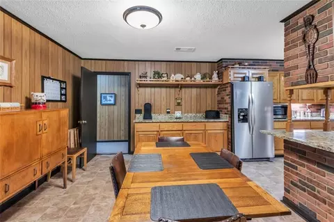 Dining - 190 Roberts Way, Cornelia, GA 30531 photo 3 of 3