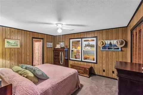 Bedroom - 190 Roberts Way, Cornelia, GA 30531 photo 1 of 8