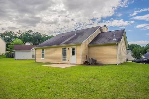 Exterior - 3673 Jervis Ct, Rex, GA 30273 photo 5 of 6