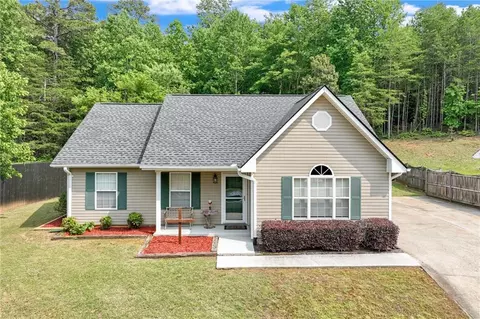 202 Chestnut Ave, Demorest, GA 30535