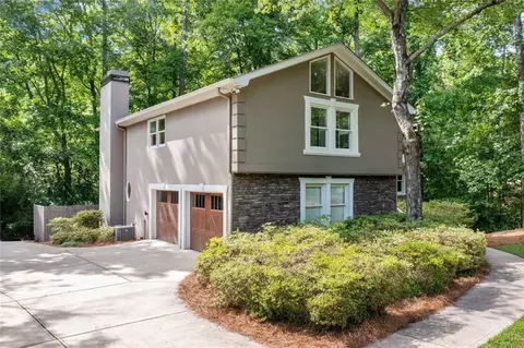 2717 Hearthstone Cir, Marietta, GA 30062