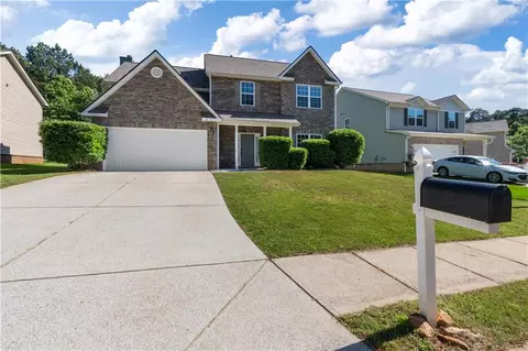 211 Augusta Woods Dr, Villa Rica, GA 30180