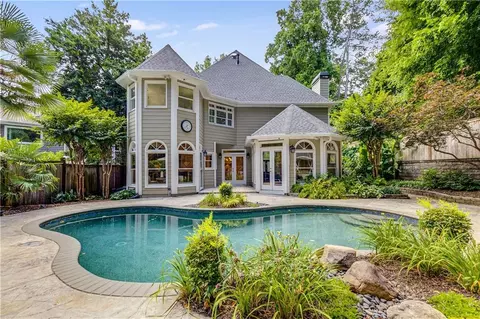 1078 Shady Valley Pl NE, Atlanta, GA 30324