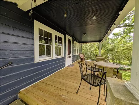 Exterior - 1570 Falls Rd, Toccoa, GA 30577 photo 3 of 10