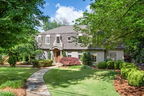 5140 Long Island Dr NW, Sandy Springs, GA 30327