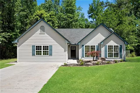 8592 Hidden Creek Cir, Snellville, GA 30039