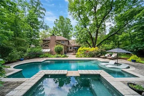 5676 Mount Berry Ln, Peachtree Corners, GA 30092
