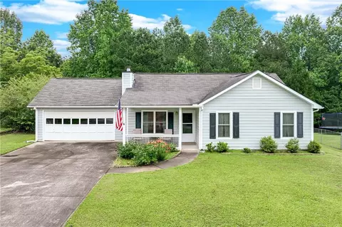 5205 Sagewood Dr, Flowery Branch, GA 30542