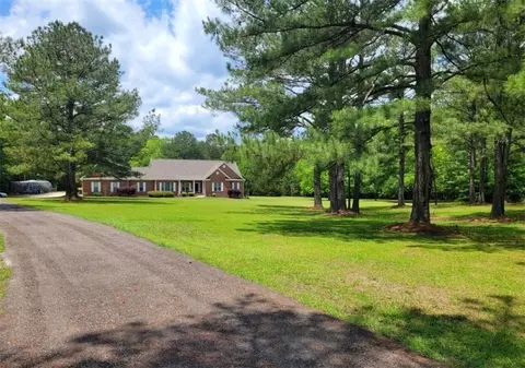 Exterior - 2456 Blanton Mill Rd, Williamson, GA 30292 photo 5 of 11
