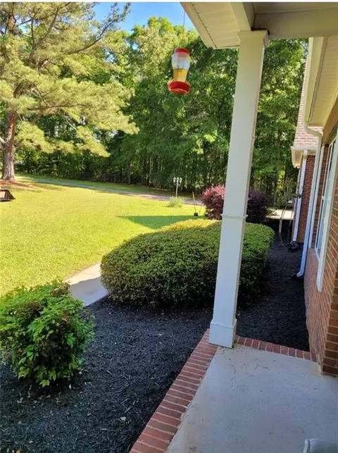 Exterior - 2456 Blanton Mill Rd, Williamson, GA 30292 photo 2 of 11
