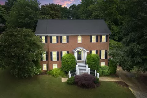 10645 Tuxford Dr, Alpharetta, GA 30022