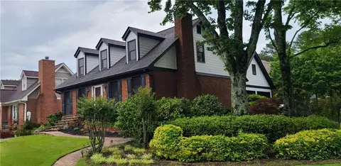 2747 Livsey Trl, Tucker, GA 30084