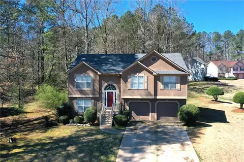 1630 Versailles Dr, Atlanta, GA 30331