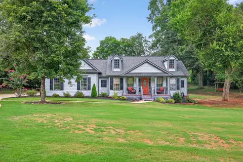 714 Arden Dr, Winder, GA 30680