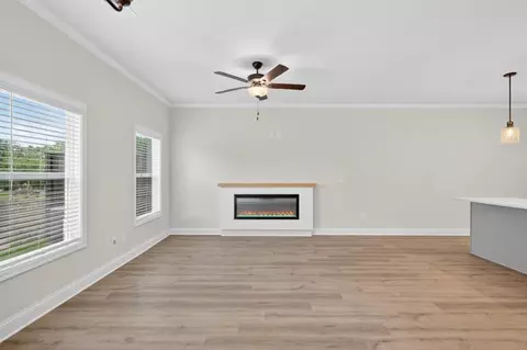 Living - 31 Benscot Dr, Austell, GA 30106 photo 5 of 9