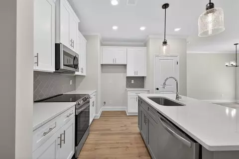 Kitchen - 31 Benscot Dr, Austell, GA 30106 photo 10 of 10