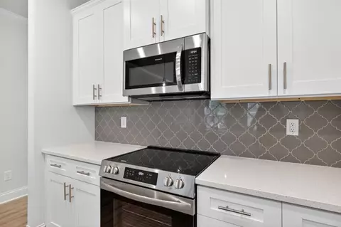 Kitchen - 31 Benscot Dr, Austell, GA 30106 photo 9 of 10