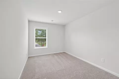 Bedroom - 31 Benscot Dr, Austell, GA 30106 photo 7 of 10