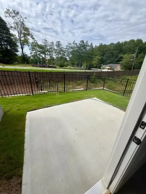 Exterior - 31 Benscot Dr, Austell, GA 30106 photo 2 of 3