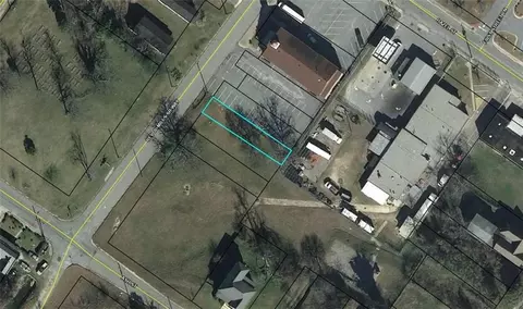 1258 Rev Jl Mills Sr Way, Macon, GA 31201