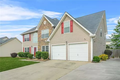 Exterior - 60 Heaton Dr, Covington, GA 30016 photo 2 of 9