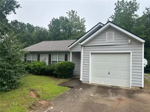 2850 Cedar Trace Dr, Ellenwood, GA 30294