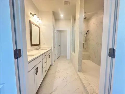 518 Healy Dr #68, Cumming, GA 30040