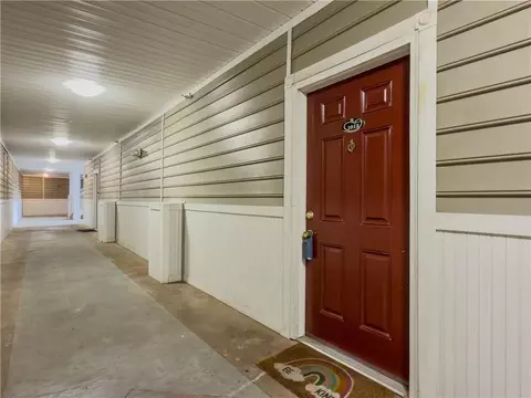 2700 Pine Tree Rd NE #1013, Atlanta, GA 30324
