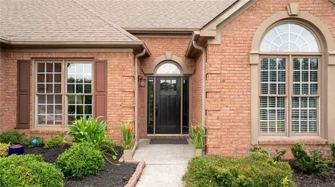 425 Starfire Ct, Suwanee, GA 30024 photo 4