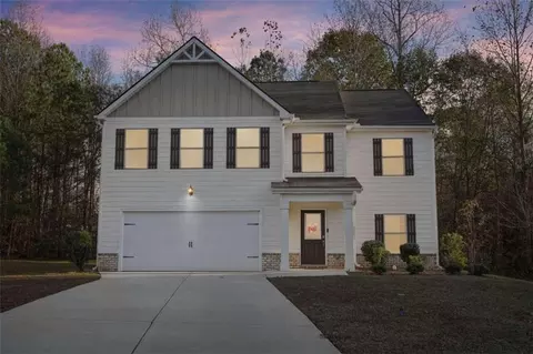Exterior - 382 Daffodil Dr, Temple, GA 30179 photo 2 of 11