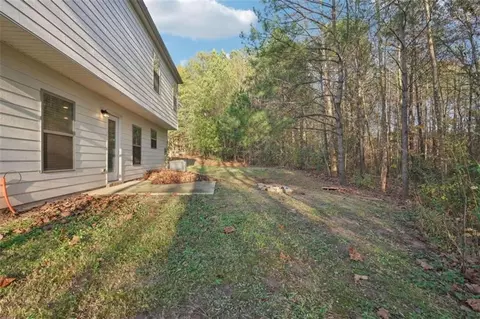 Exterior - 382 Daffodil Dr, Temple, GA 30179 photo 8 of 11