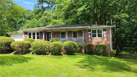 766 Virginia Cir, Forest Park, GA 30297