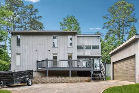 4117 Signal Rdg SW, Lilburn, GA 30047