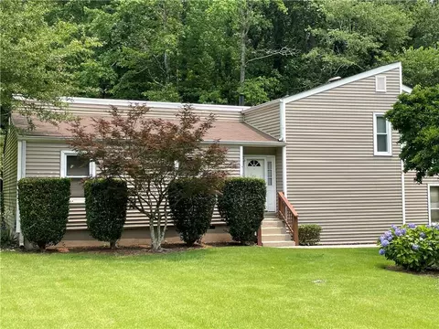 3100 Karen Ln NE, Marietta, GA 30062