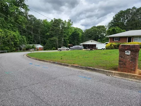 4621 Ashmore Dr, Forest Park, GA 30297