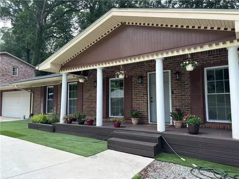 4807 Greenway Rd, Norcross, GA 30071