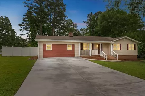 25 Carriage Ct, Stockbridge, GA 30281