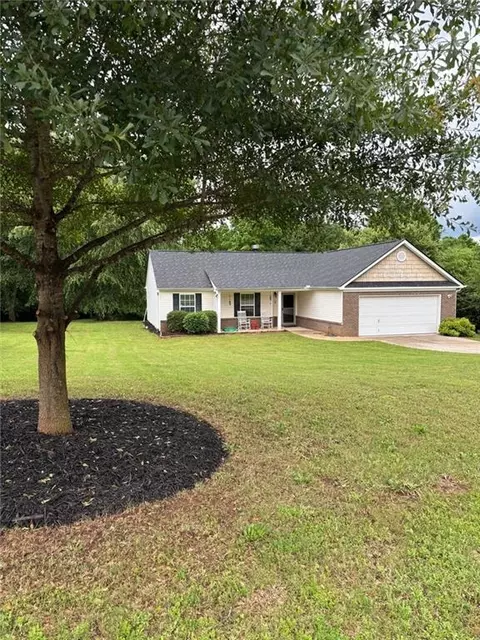 206 Stream Side Ct, Winder, GA 30680