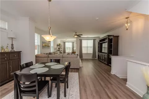 Dining - 3195 Bartee Walk, Suwanee, GA 30024 photo 3 of 3