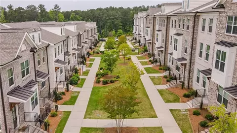 View/Area - 3195 Bartee Walk, Suwanee, GA 30024 photo 5 of 7