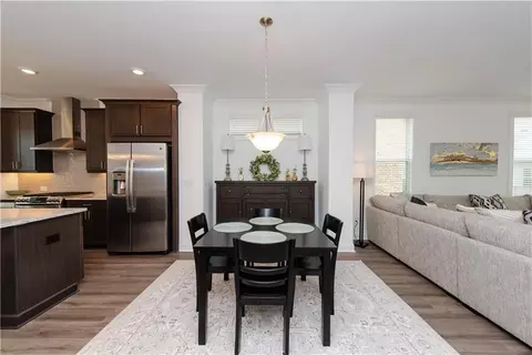Dining - 3195 Bartee Walk, Suwanee, GA 30024 photo 2 of 3