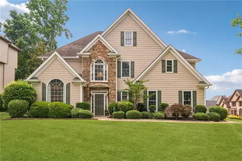 3743 Lake Edge Dr, Suwanee, GA 30024