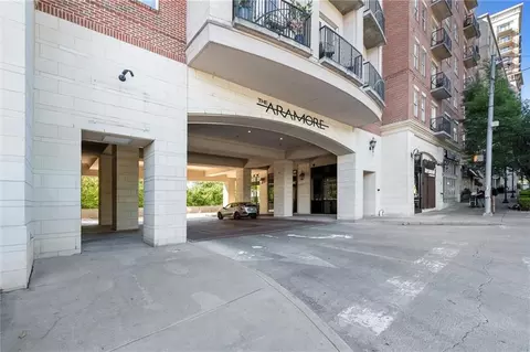 2277 Peachtree Rd NE #302, Atlanta, GA 30309