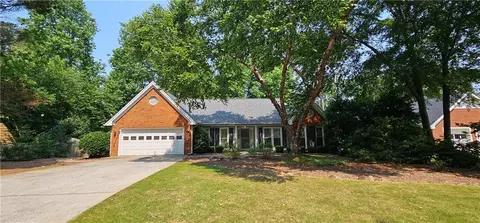 2123 Condor Dr, Lawrenceville, GA 30044