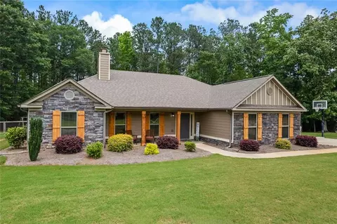 2108 Perry Place Ln, Monroe, GA 30656