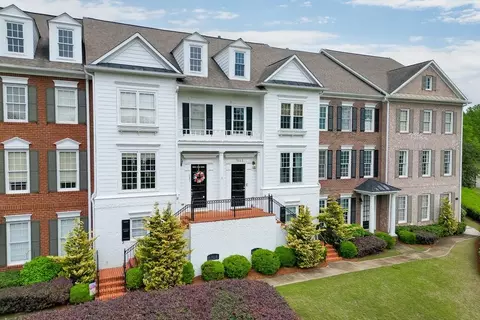 7553 Grand Reunion Dr, Hoschton, GA 30548