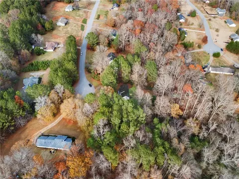View/Area - 247 Mandy Ct, Mcdonough, GA 30252 photo 3 of 5
